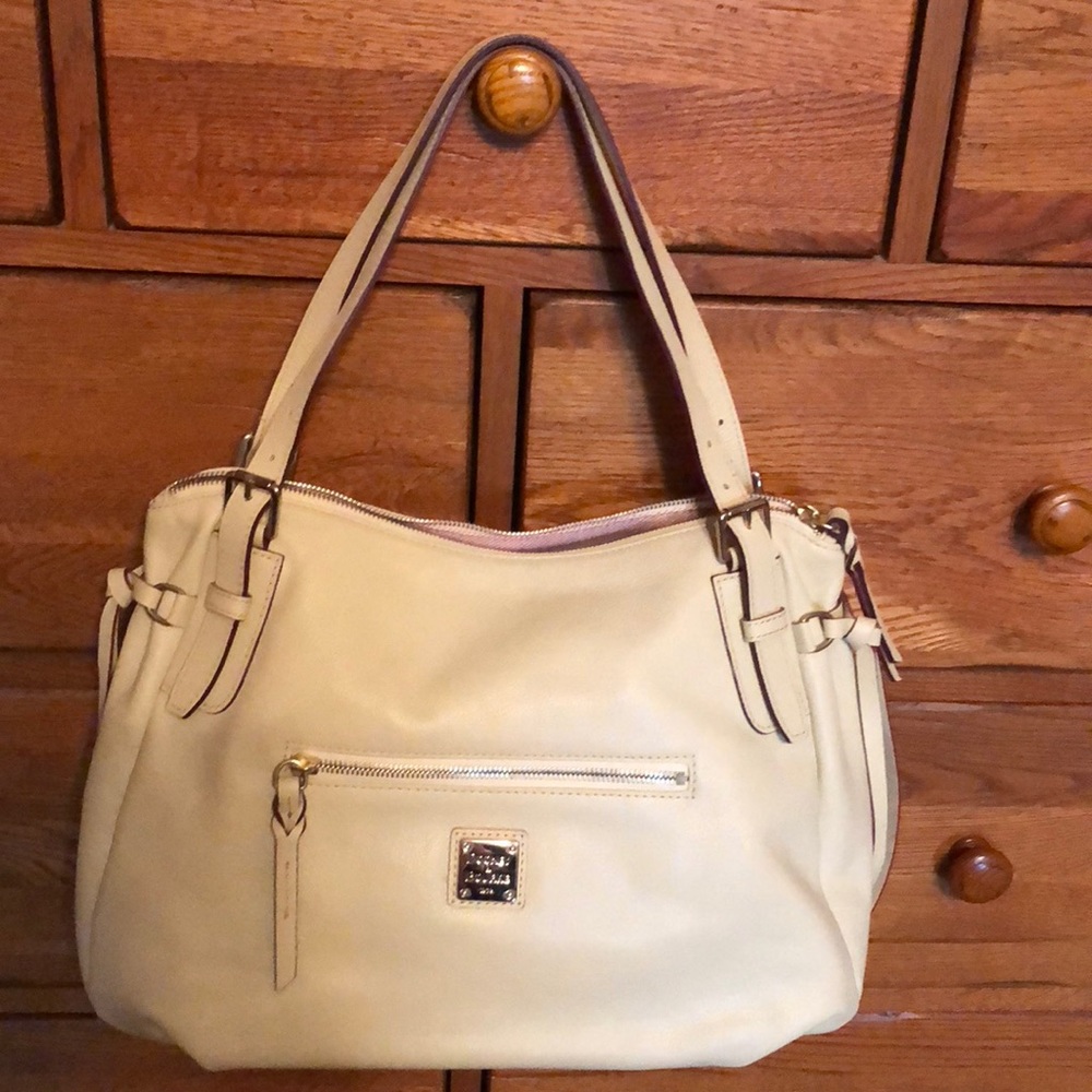 Dooney & Bourke NWOT Nina bag